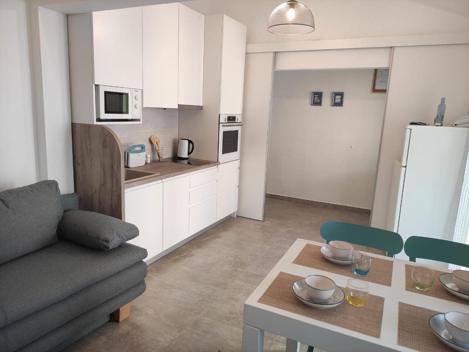 Apartments Marcic Bol Exterior photo