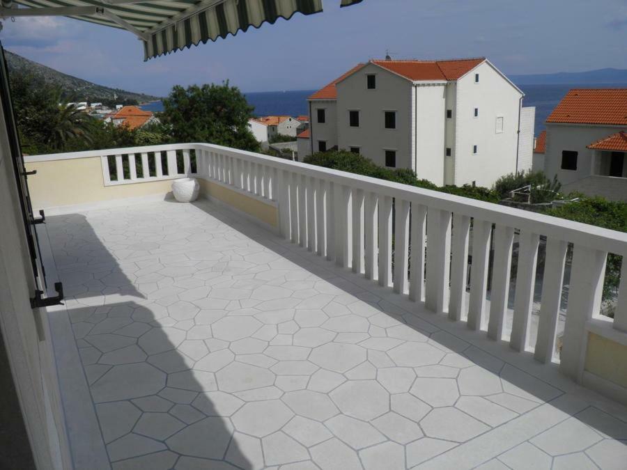 Apartments Marcic Bol Exterior photo